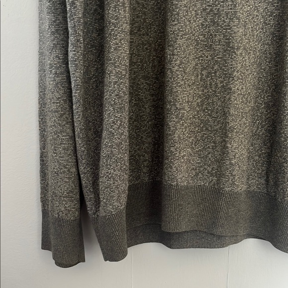 Men's Gray Sweater - Picture 4 of 7